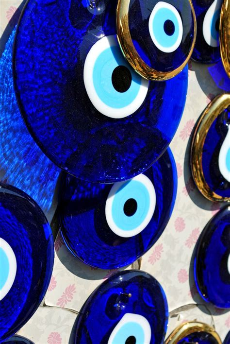 Mavi Boncuk charms in a Turkish market | Eyes wallpaper, Evil eye art ...