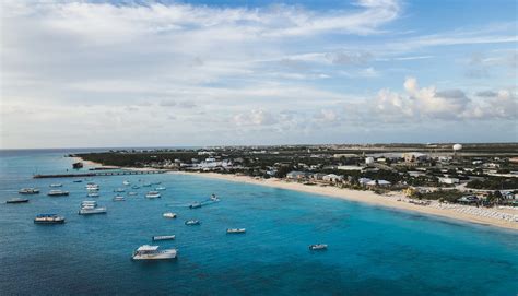 Island-Hopping in the Caribbean: A Guide to Exploring the Region's Best ...