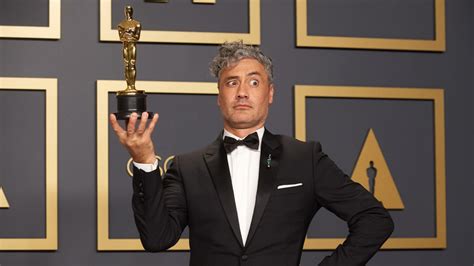 Oscar winner Taika Waititi uses spotlight to call out MacBooks: ‘Apple