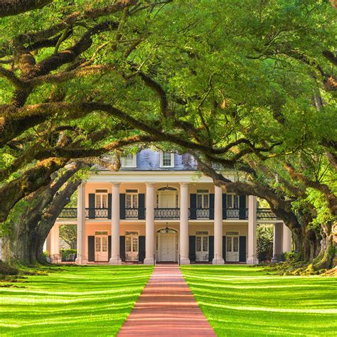 Oak Alley Plantation in Vacherie, LA (9 Photos)