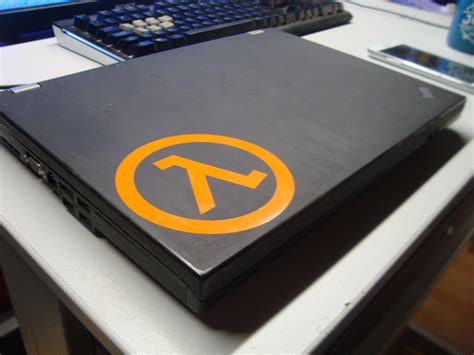 Current laptop sticker ... : r/HalfLife