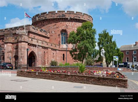 Carlisle city centre hi-res stock photography and images - Alamy