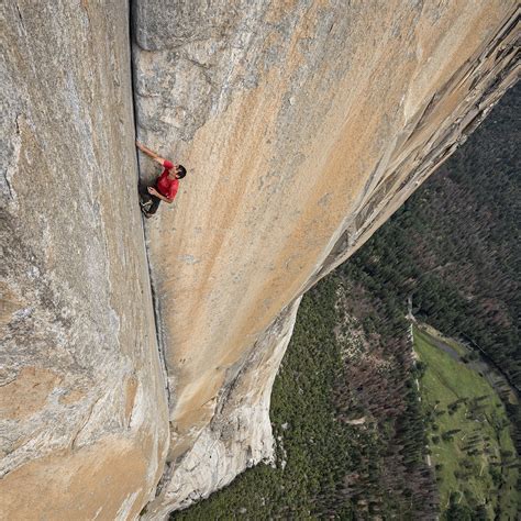 'Free Solo’ Won the Oscar for Best Documentary Film - Outside Online