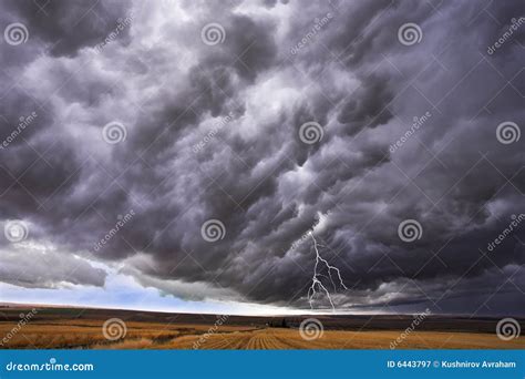 The Thundercloud and Lightning Stock Image - Image of outdoors, autumn: 6443797