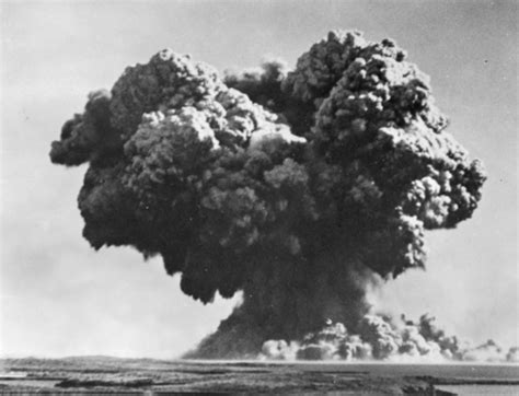 What’s the Context? The decision to build a British atomic bomb, 8 ...