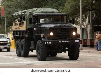 22 Heavy Expanded Mobility Tactical Truck Images, Stock Photos ...