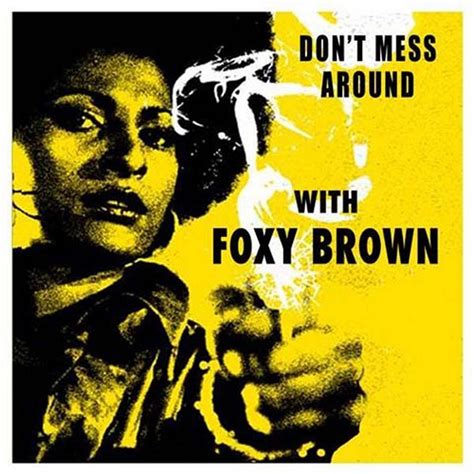 Cine Tweets: Foxy Brown (1974)