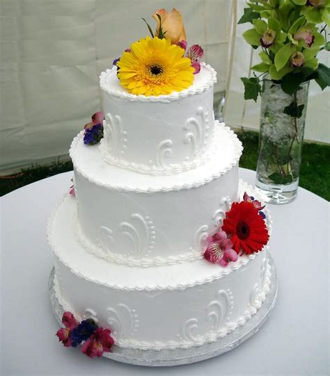 Easy Wedding Cake Decorating Ideas - Wedding and Bridal Inspiration