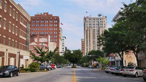 The Ultimate Guide to Downtown Youngstown | Pebble