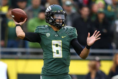 3 things to know about Marcus Mariota, Oregon's do-it-all quarterback ...