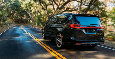 2021 Chrysler Pacifica | Towing Capacity, Configurations & Specs