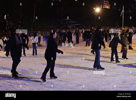 Ice skating at Edinburgh's Christmas Winter Wonderland Stock Photo - Alamy