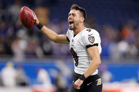 Ravens sign kicker Justin Tucker to record-setting 4-year extension ...