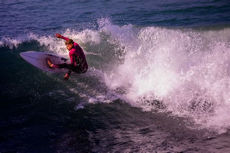 San Clemente Pier Surf Photo by AJ Hu | 11:41 am 13 Feb 2016