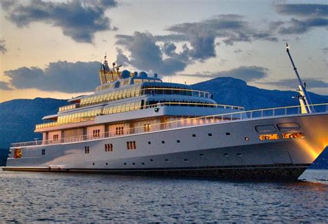 Billionaires vacation: Jeff Bezos and Lloyd Blankfein on 138m superyacht Rising Sun - Yacht Harbour