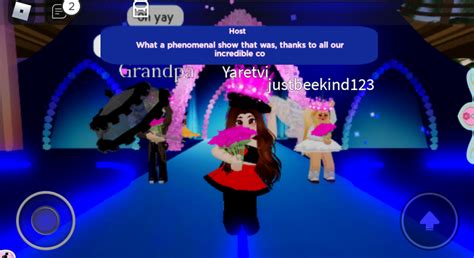 theme: high end designer fashion : r/RoyaleHigh_Roblox