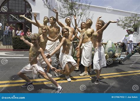 Posers at Annual Summer Solstice Celebration Editorial Photography ...