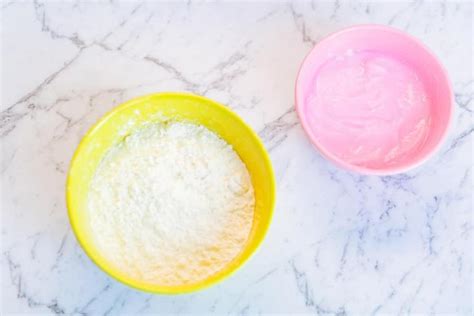 2 Ingredient Playdough - How to Make Cornstarch and Conditioner Playdough - Meraki Mother