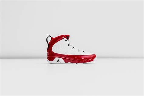 Air Jordan 9 Retro (PS) - White/Black/Gym Red – Feature