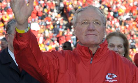 Ex-Chiefs HC Marty Schottenheimer placed in hospice facility by family