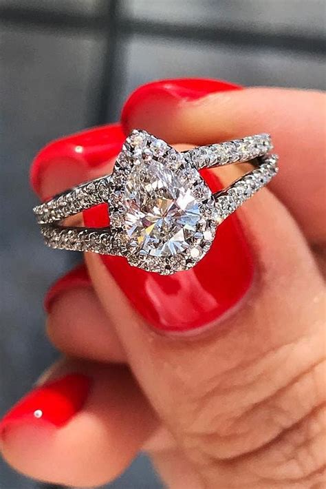 21 Stunning Pear Shaped Engagement Rings | Oh So Perfect Proposal