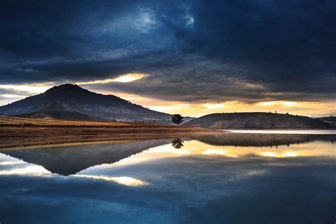 White Clouds over the Mountain · Free Stock Photo