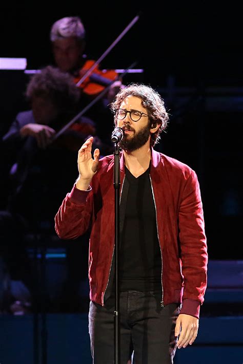 Josh Groban: “Bridges” Tour at United Center - Chicago Concert Reviews