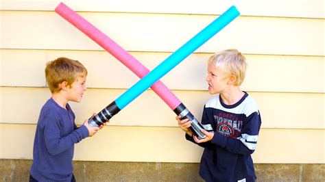 How To Make Kids Lightsabers! Kid Star Wars Crafts! - YouTube