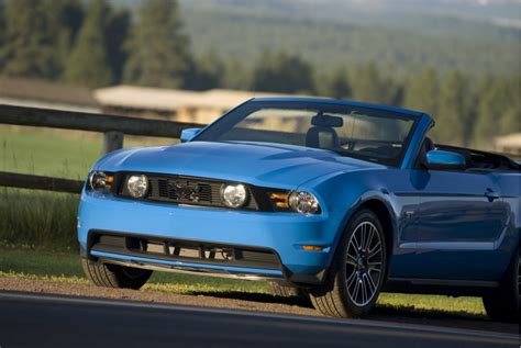 2010 Ford Mustang Convertible Makes Good On Safety…This Time