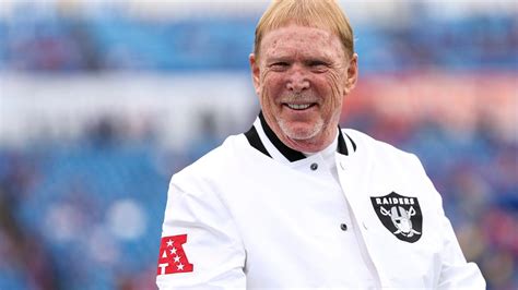 The Costly Mistakes of Las Vegas Raiders Owner Mark Davis: Wasting ...