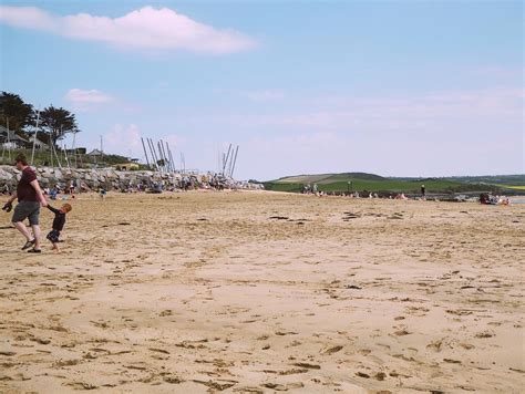 Rock Beach Cornwall • A Guide to Kensington-by-the-Sea