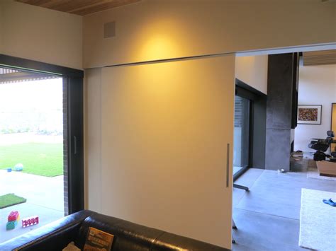 Operable Partitions Curtain Wall Room Dividers | Non-warping patented wooden pivot door, sliding ...