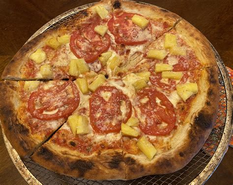 Pineapple? : r/Pizza