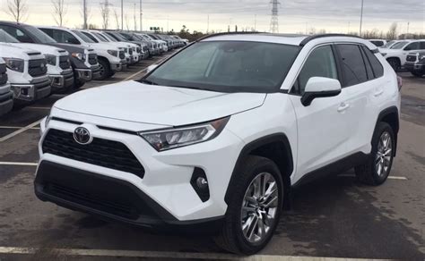 Toyota Adds RAV4 XLE Premium Hybrid for 2021 - The Green Car Guy