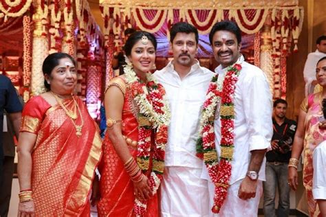 Director Vijay and Actress Amala Paul Wedding | Marriage stills, Glamorous wedding, South indian ...