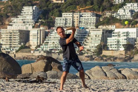 Matkot – The Israeli Beachside Game That Is Taking The World By Storm