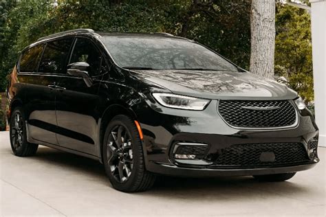 2023 Chrysler Pacifica | Speck Chrysler Dodge Jeep Ram