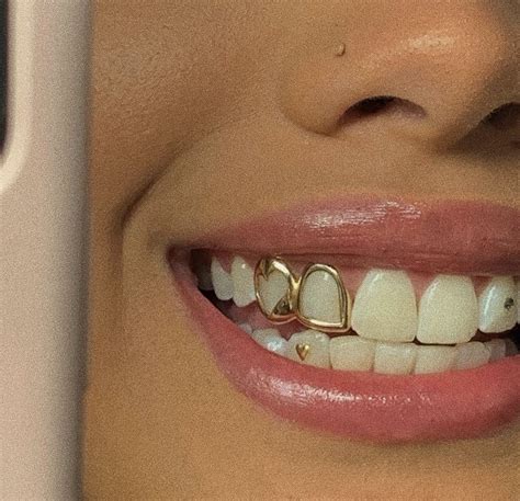 Pin by Emily on body in 2020 | Teeth jewelry, Grillz, Tooth gem