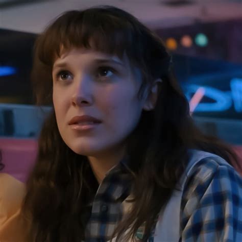 millie bobby brown as eleven (jane hopper) in stranger things season 4 | Fotos de perfil ...