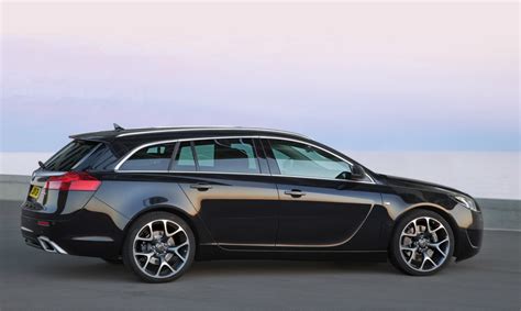 Opel Insignia Sports Tourer Reviews - Opel Insignia Sports Tourer Car ...