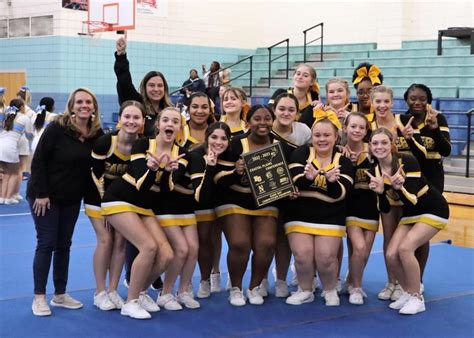 PCHS Cheerleaders Win Competition | Pamlico County Schools