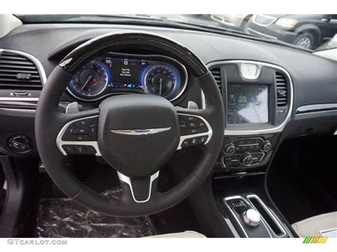 2015 Chrysler 300 C Dashboard Photos | GTCarLot.com