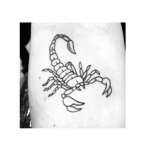 Traditional Scorpion Tattoo Outline