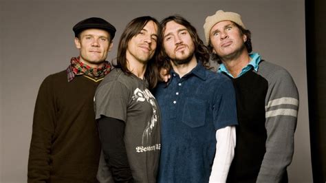 10 Best Red Hot Chili Peppers Songs of All Time - Singersroom.com