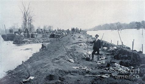 Flooding On The Mississippi River Photograph by Noaa/science Photo ...