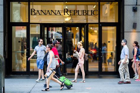 Banana Republic Factory Store