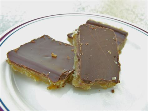 How to Make Chocolate Toffee Squares: 7 Steps (with Pictures)