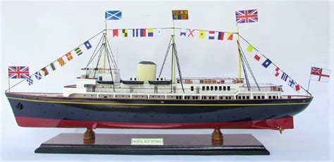 Scale ship model, HMY Britannia (1954) rare - Thuya, Wood - - Catawiki