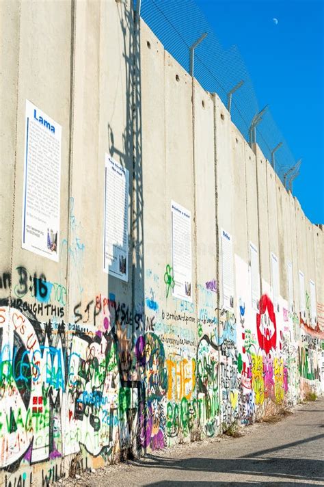 Israeli West Bank Barrier Graffiti Editorial Photo - Image of barrier, bethlehem: 52424701