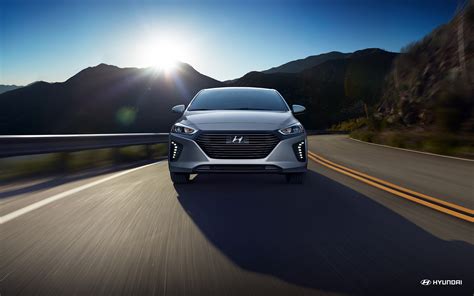 2018 Hyundai Ioniq Plug-in Hybrid Overview - The News Wheel